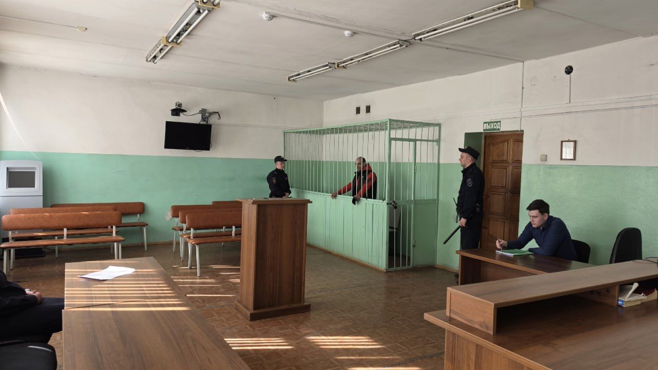 Серовчанин залез через окно в чужую квартиру. Украл телевизор, телефон и деньги
