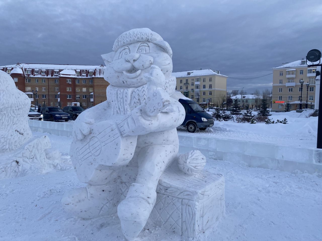 Новогоднего салюта в Серове не будет, а в зимнем городке проведут конкурс снежных скульптур