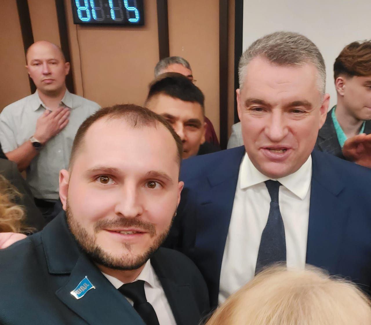 Общественник из Серова Константин Макаев встретился с председателем ЛДПР Леонидом Слуцким 