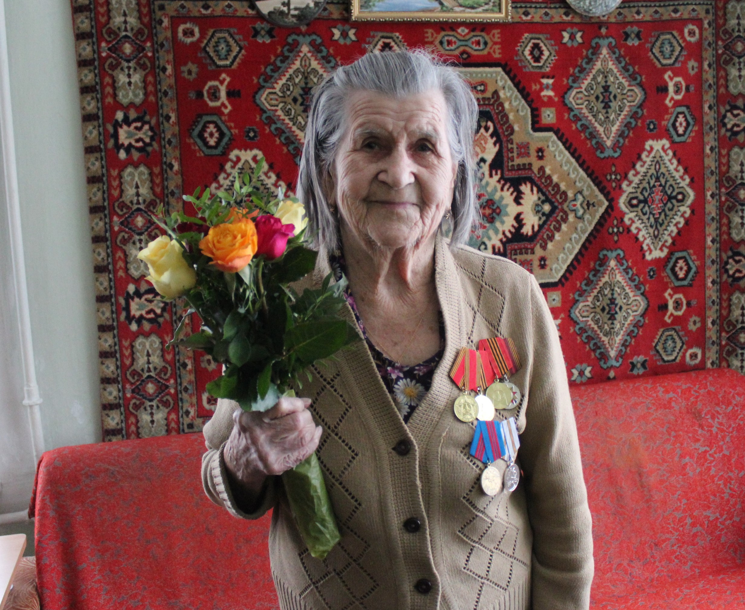 Ветерана полиции Серова поздравили с 92-летием