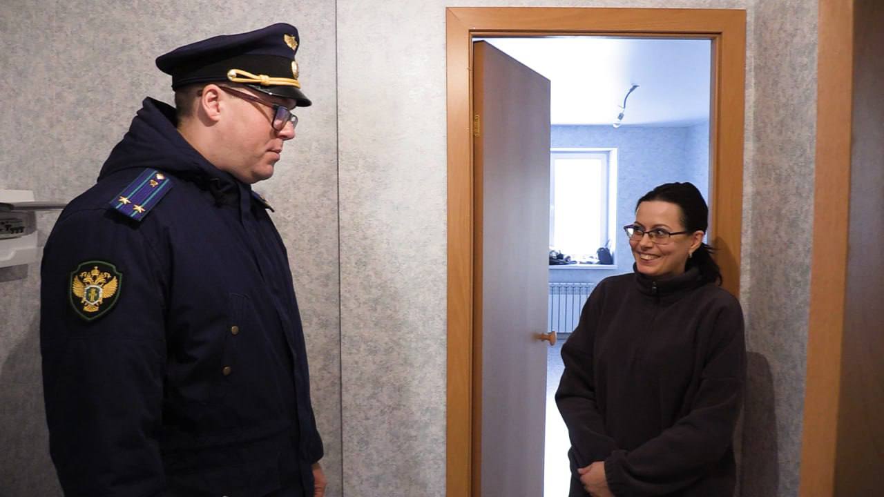 После вмешательства прокурора 14 сиротам в Серове предоставлены благоустроенные квартиры