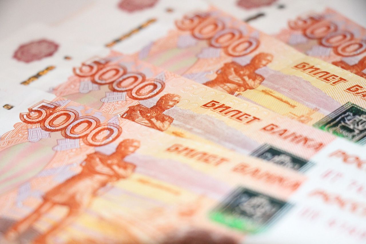 «Специалисты» банка обманули серовчанку на 180 тысяч рублей