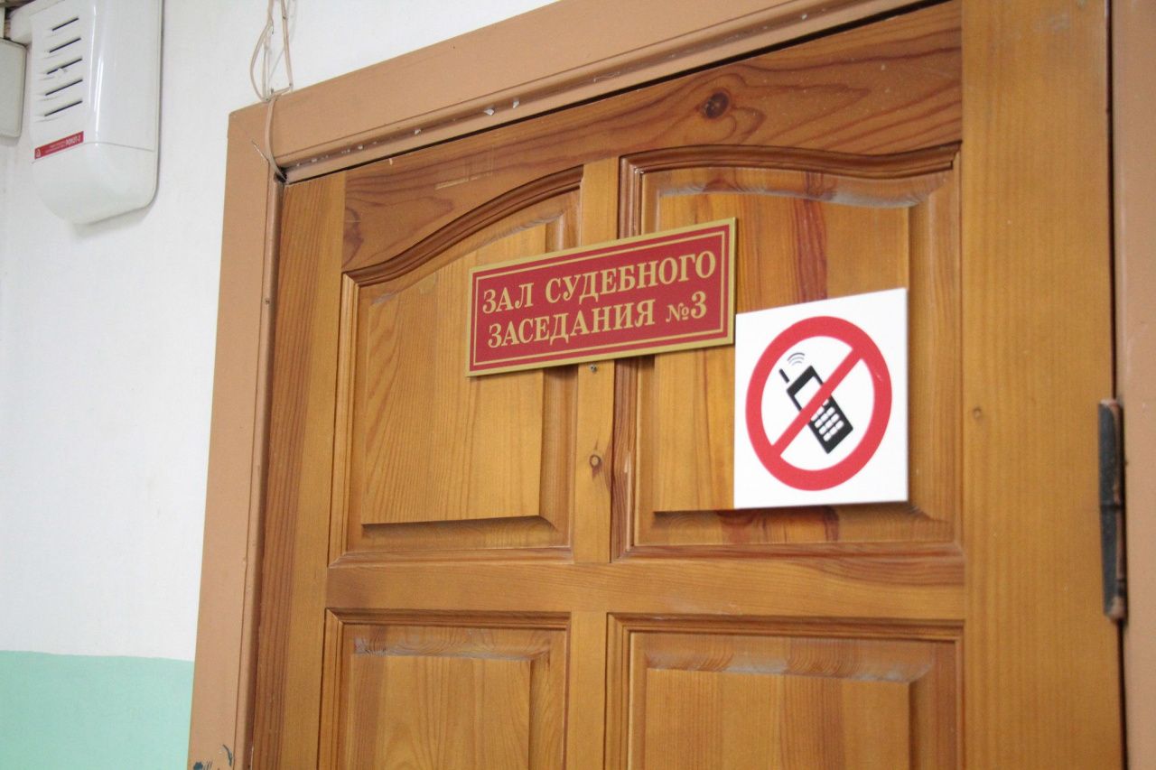 В Серове суд восстановил на работе учительницу