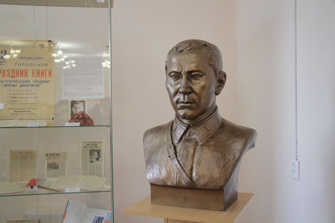 Серовчан приглашают принять участие в конкурсе чтецов “Джалиловские чтения” 