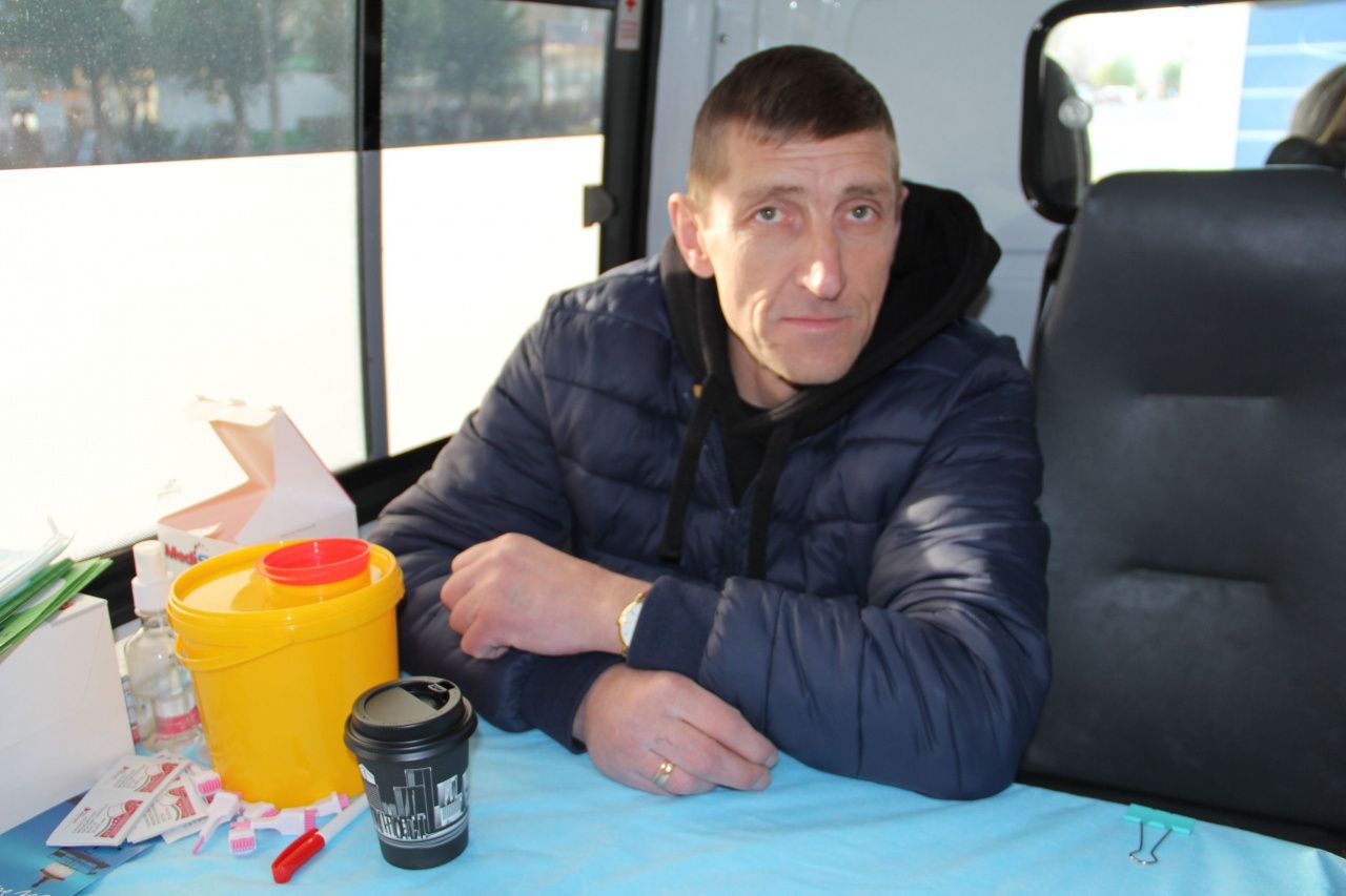 “ВИЧ у меня обнаружили в 2007 году”. Волонтер фонда "Новая жизнь" рассказал серовчанам об инфекции