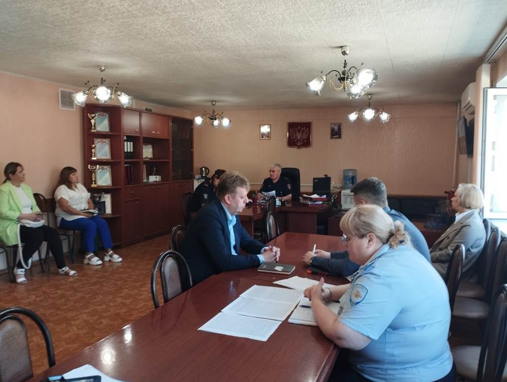 Руководители полиции Серова встретились с представителями местных банков. Говорили о мошенниках