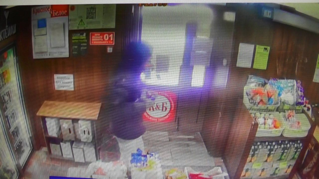 Будут судить серовчанина, устроившего десяток погромов в магазинах и воровавшего алкоголь