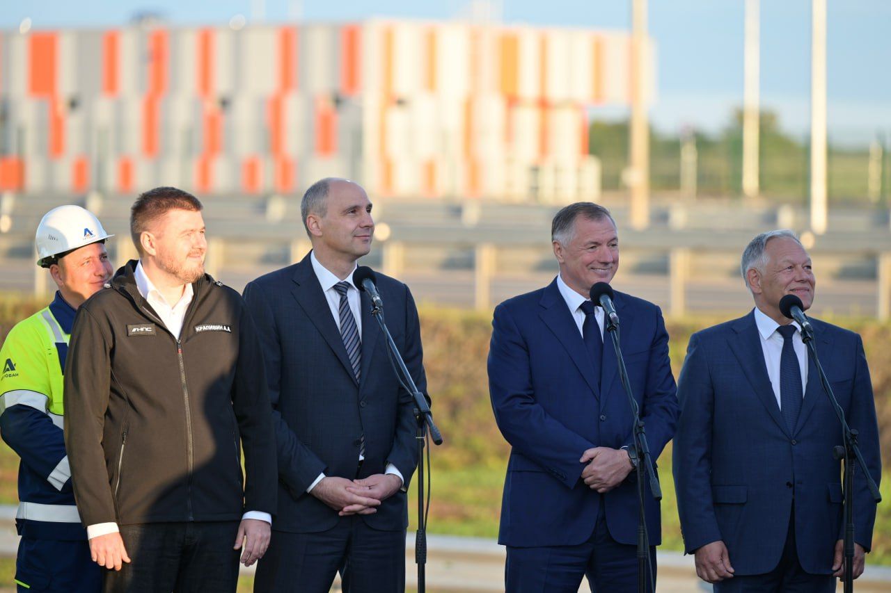 Трасса в будущее: Денис Паслер принял участие в открытии скоростного участка М-12 «Дюртюли – Ачит»