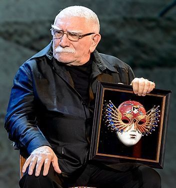 Умер известнейший актер Армен Джигарханян. Ему было 85 лет