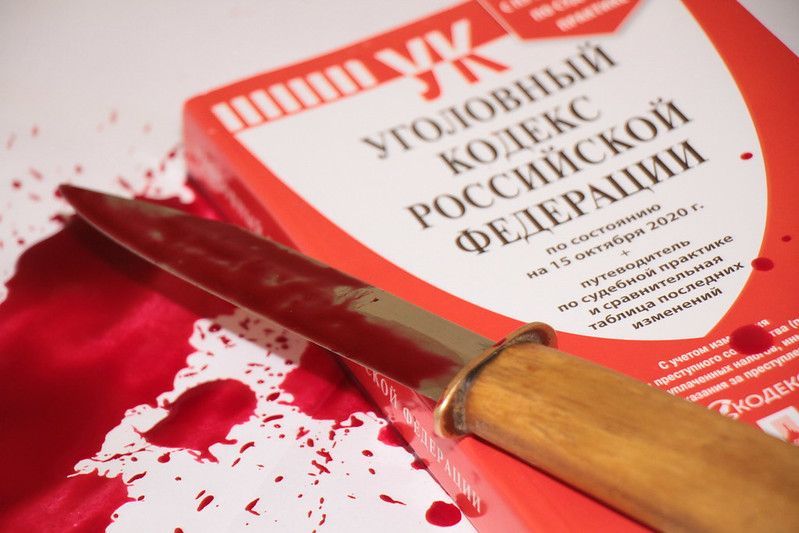 Серовчанка, испугавшись побоев от бывшего сожителя, ударила его ножом в грудь