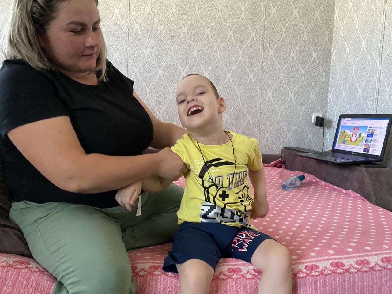 На покупку специальной коляски для ребенка-инвалида из Сосьвы не хватает 113 тысяч рублей