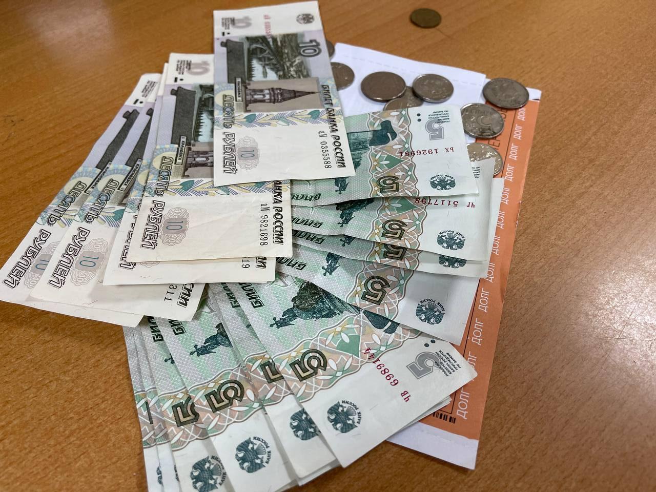 За семь месяцев должникам-серовчанам отправили 1285 “цветных” квитанций за коммуналку