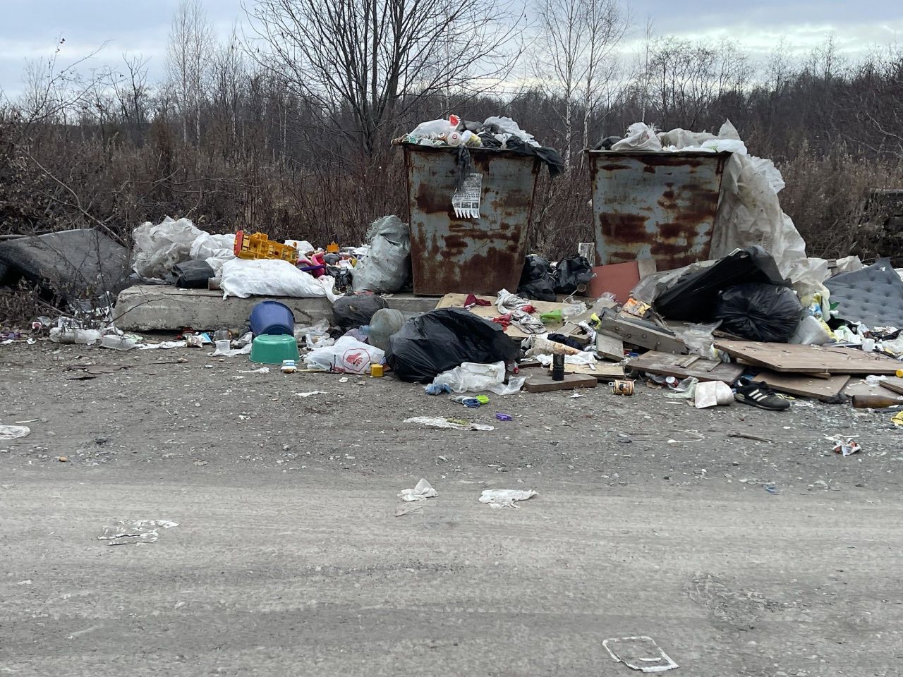 Контейнерную площадку, которая находилась перед садом "Ягодка", убрали 