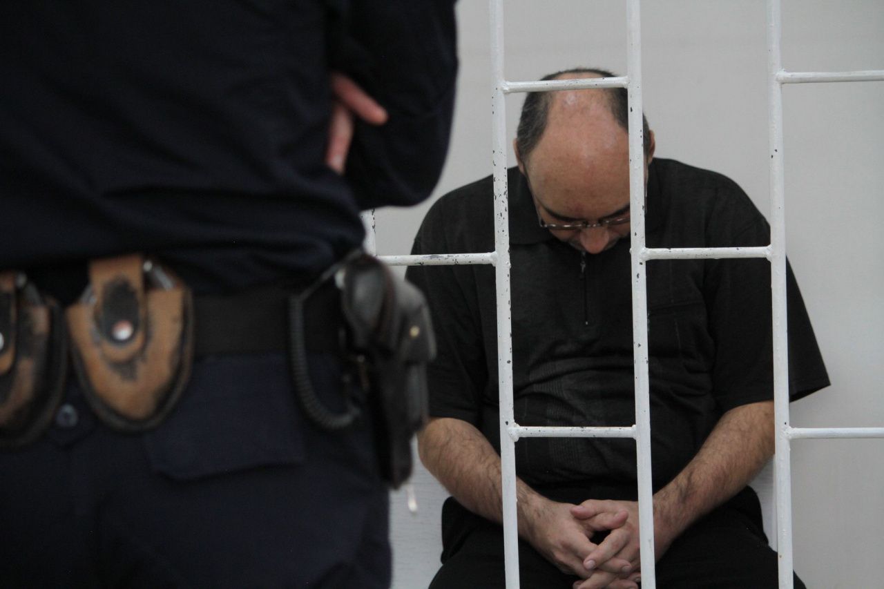 Суд вновь продлил арест серовчанину Александру Гооку, обвиняемому в убийстве женщины и ее сына