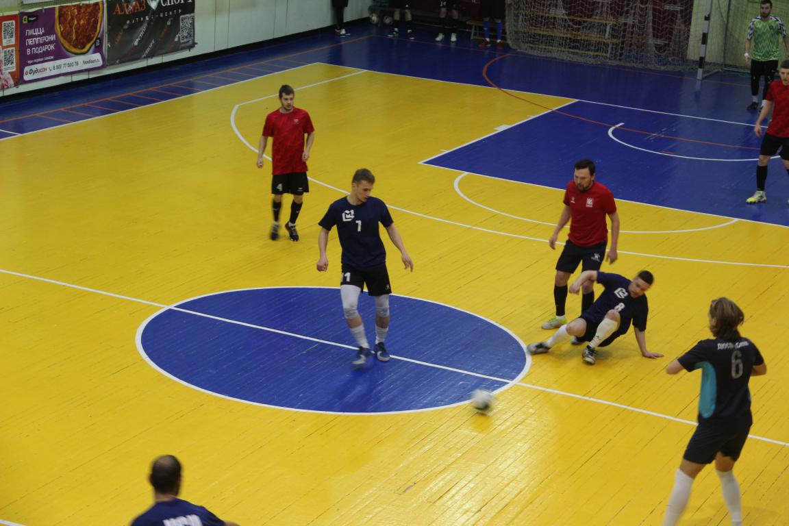 Рождественский кубок по футзалу в Серове выиграла команда из Краснотурьинска