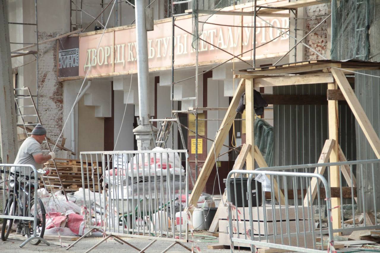 “Там все 30-40-х годов”. ДКМ Серова нуждается в ремонте отопительной системы и большинства помещений