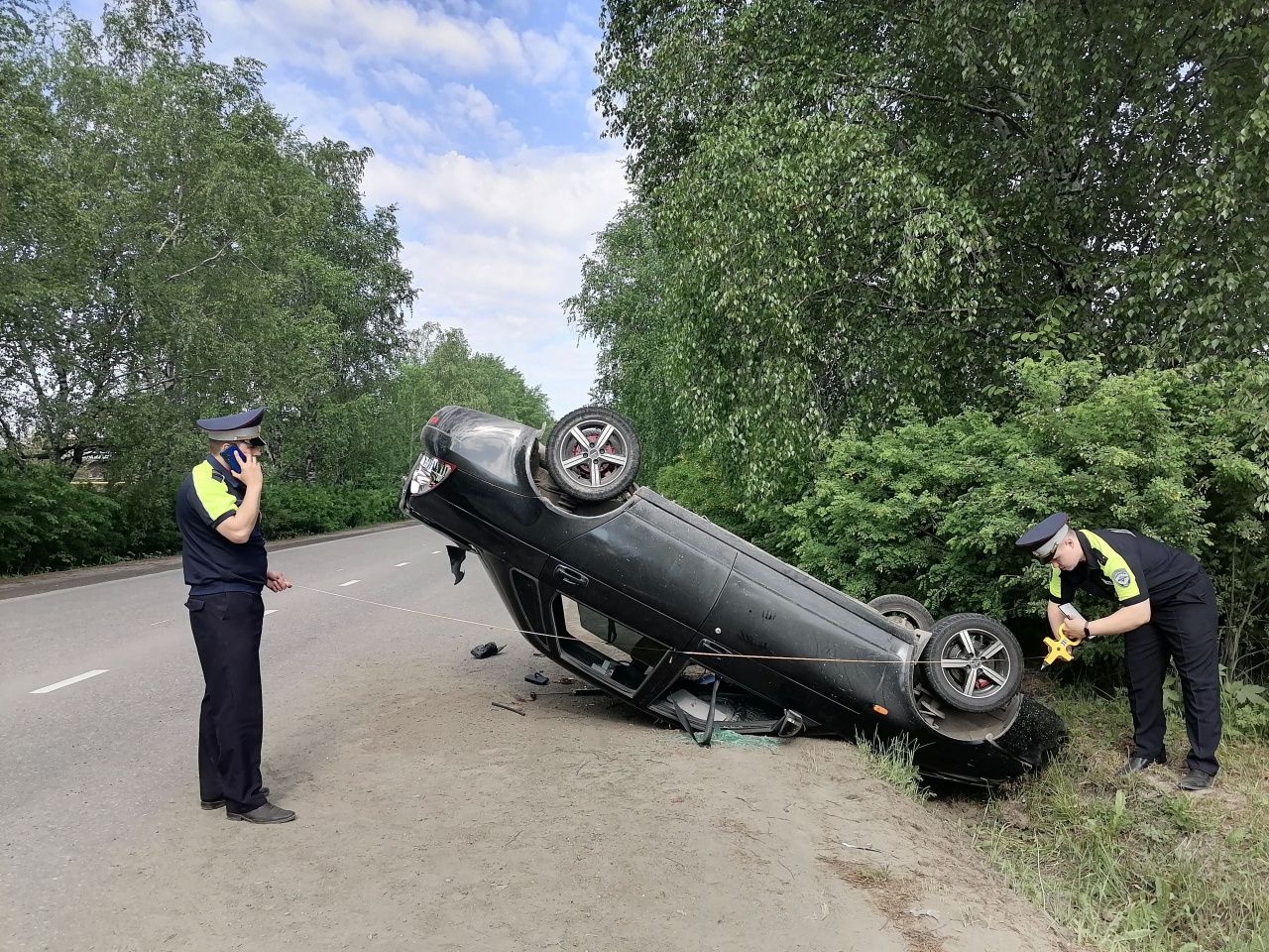 В результате ДТП в Серове перевернулась «Приора». Пострадал непристегнутый  пассажир | Происшествия | СеровГлобус.ру