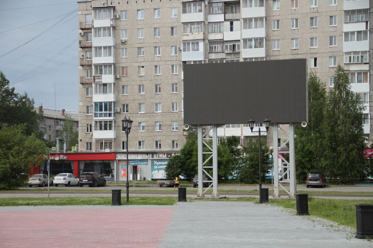 На ремонт экрана на Преображенской площади направлено 470 тысяч рублей