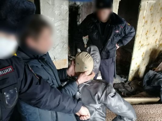 Серовчанину предъявлено обвинение в убийстве знакомой, которое он совершил в заброшенном доме