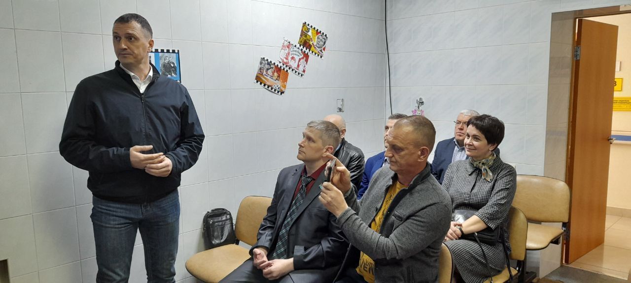 Депутаты Думы Серова провели выездное заседание комиссии в реабилитационном отделении КЦСОН