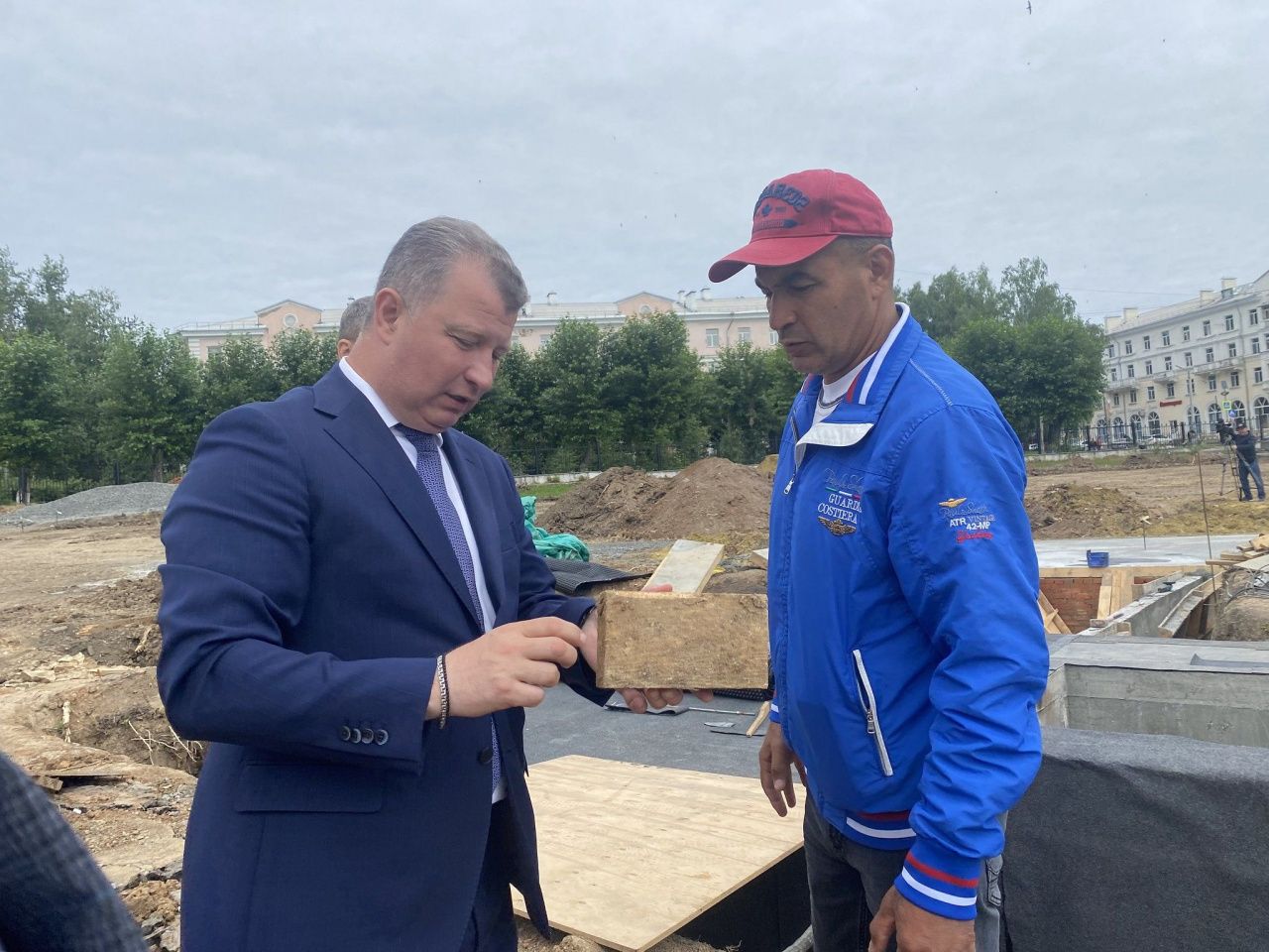 “Нам не надо ни одного дня терять” Глава провел выездное совещание по стройкам и рассказал о запуске котельных