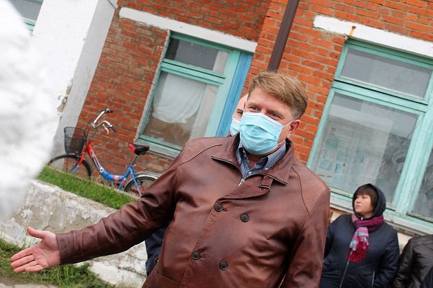 "Просто так отделаться они не смогут". Восточный по вопросу ремонта больницы посетили Болтасев и Преин