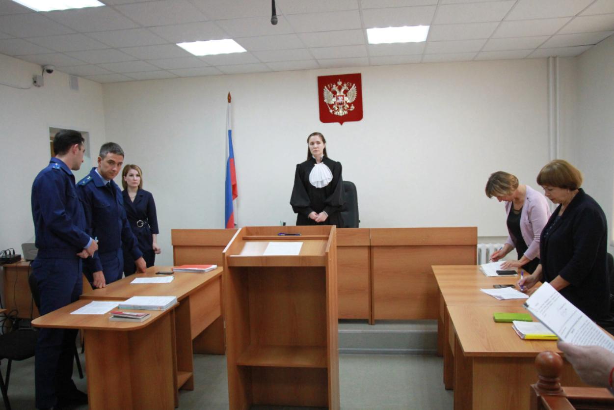 В Серове впервые состоялся суд с участием присяжных. Четверо граждан обвиняются в наркопреступлениях