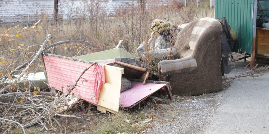 От частных домов в Серове бесплатно вывезут крупногабаритный мусор ...