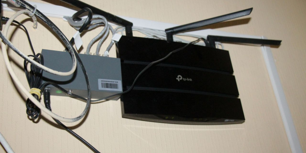 Серовчанка два года не может провести интернет в квартиру. Из-за долгов ...