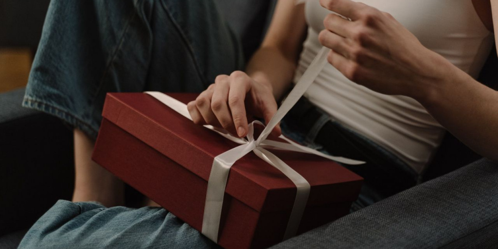 Что подарить подруге: 7 подарков, которые пригодятся | Новости ...