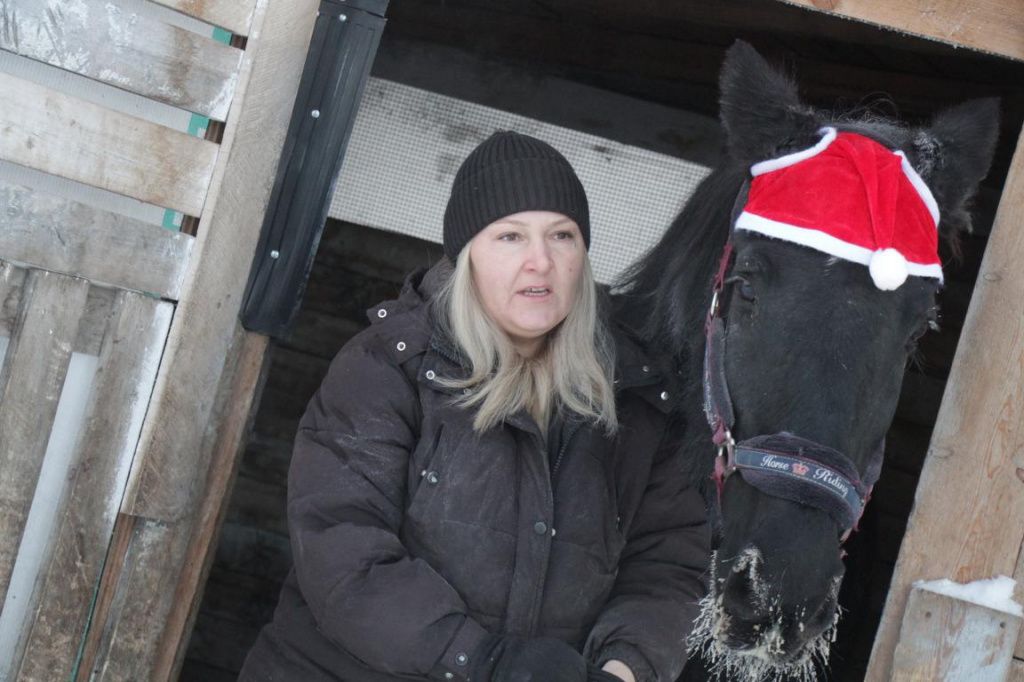 Для Ольги Перекрест лошади - вся ее жизнь. Фото: Константин Бобылев, "Глобус"