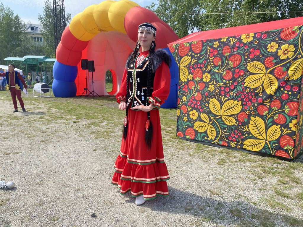 Регина Юсупова приехала на праздник из Лесного. Фото: Анна Куприянова, "Глобус"