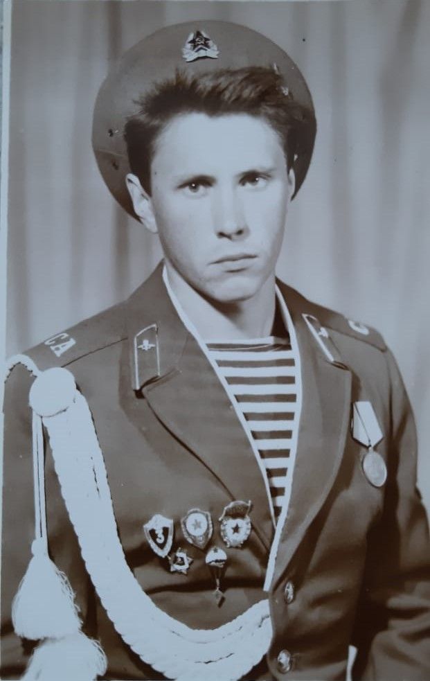 Владимир был призван в ряды советской армии в 1985 году. Фото из личного архива Владимира Мосякина