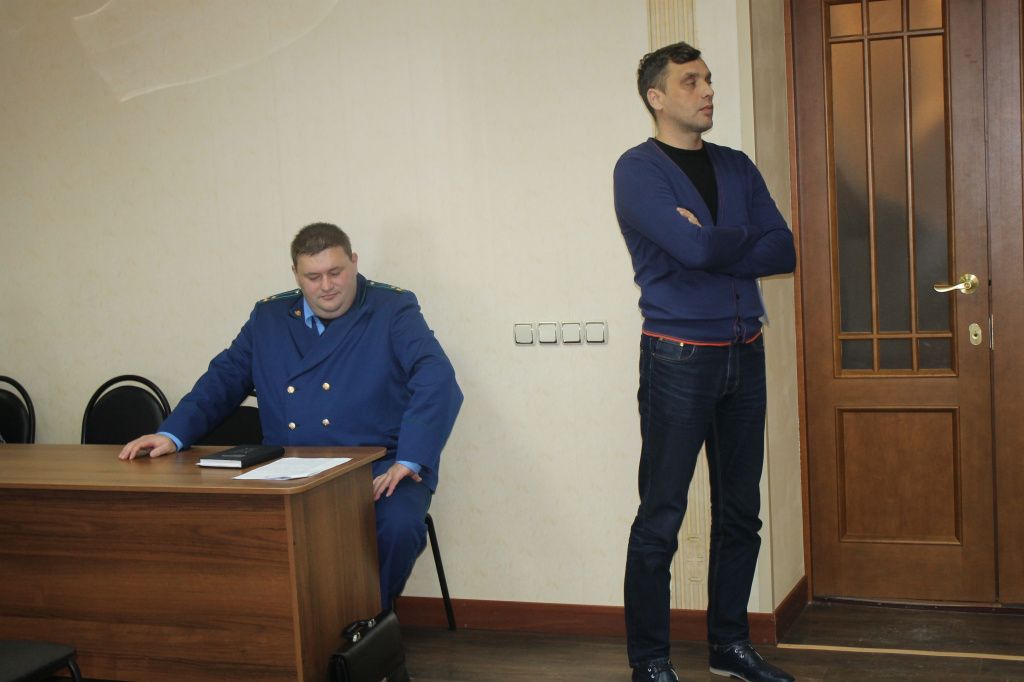 Артем Киселев (справа), первый заместитель главы Сосьвинского городского округа. Фото: Мария Чекарова, архив "Глобуса"