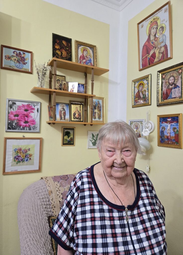 Евгения Васильевна занимается рукоделием. Дом украшен ее работами. Фото: Марина Демчук