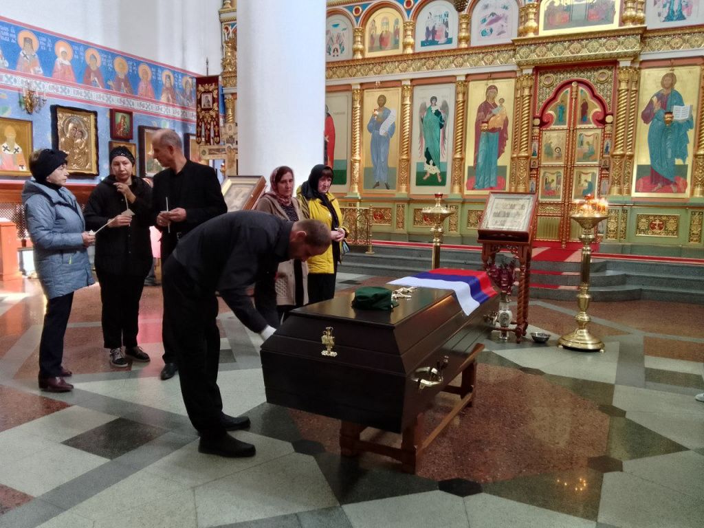 Отпевание прошло в Преображенском соборе. Фото: Анна Куприянова, "Глобус" Отпевание прошло в Преображенском соборе. Фото: Анна Куприянова, "Глобус"