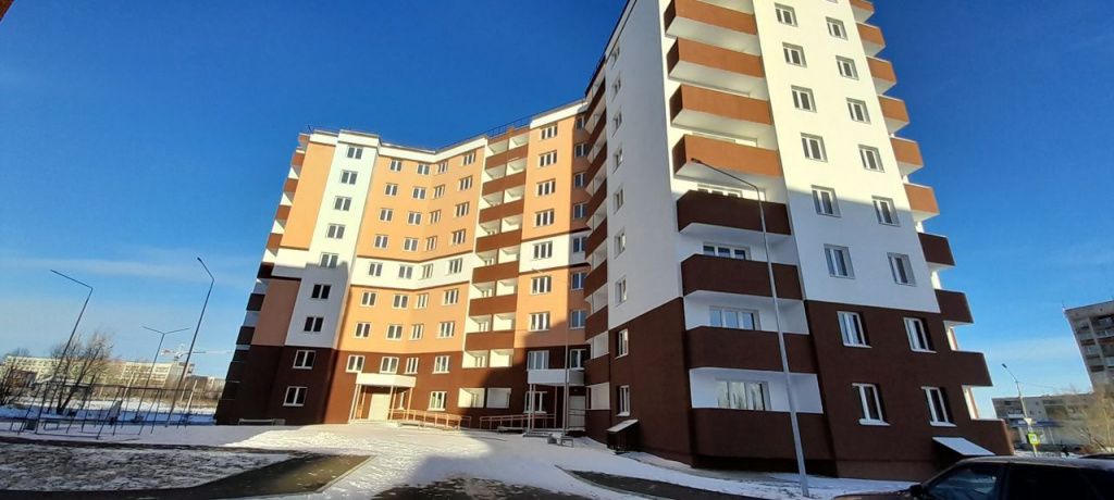 В доме №186 по улице Ленина для медиков было приобретено 12 квартир. Фото: Алексей Пасынков, архив "Глобуса"