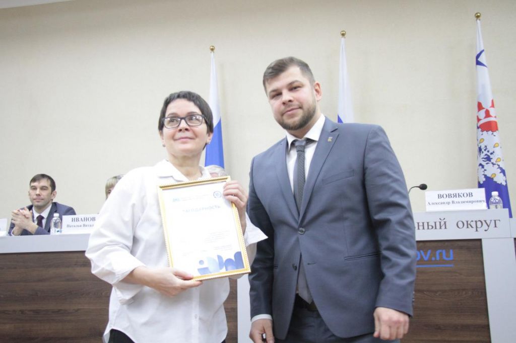 Директор школы №27 Ирина Адамович. Фото: Константин Бобылев, "Глобус"