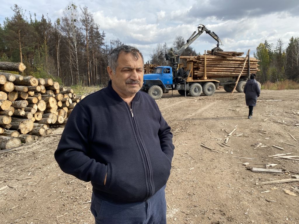Восстанавливать лесопилку на месте пожарища Мамедовы не собираются. Фото: Анна Куприянова, "Глобус" Восстанавливать лесопилку на месте пожарища Мамедовы не собираются. Фото: Анна Куприянова, "Глобус"