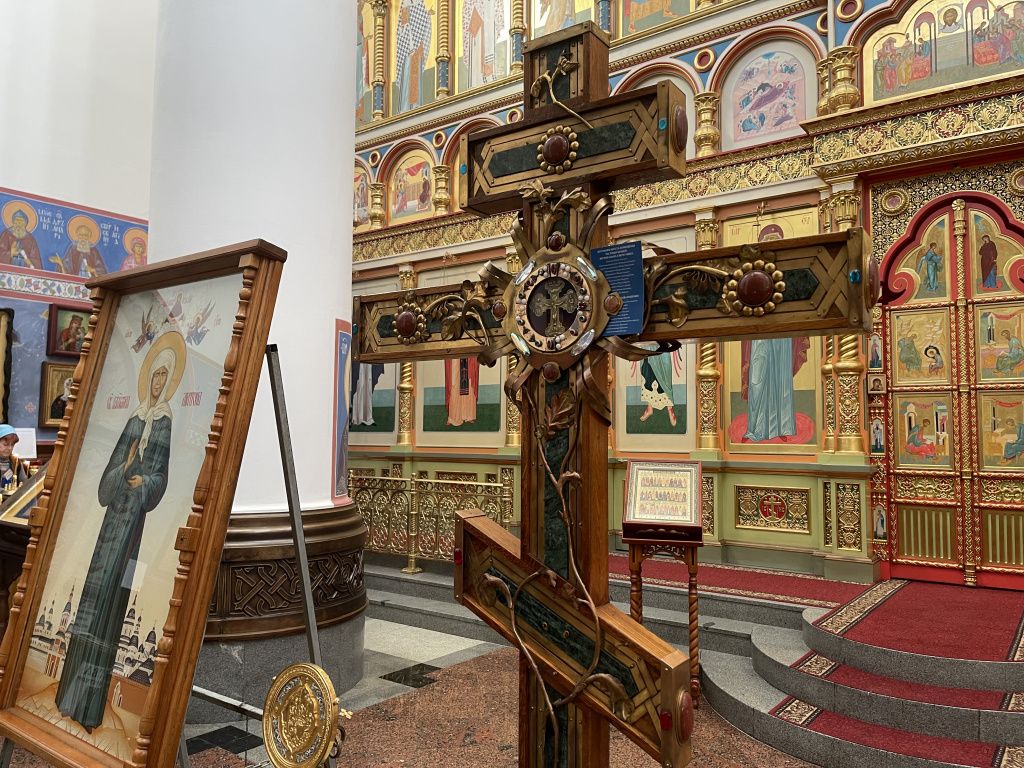 Крест-мощевик изготовили в 17 веке. Фото: Анна Куприянова, "Глобус"