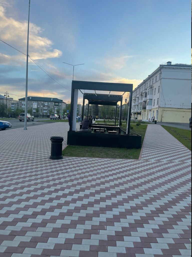 Боковая панель висит в воздухе. Фото: Анна Куприянова, "Глобус"