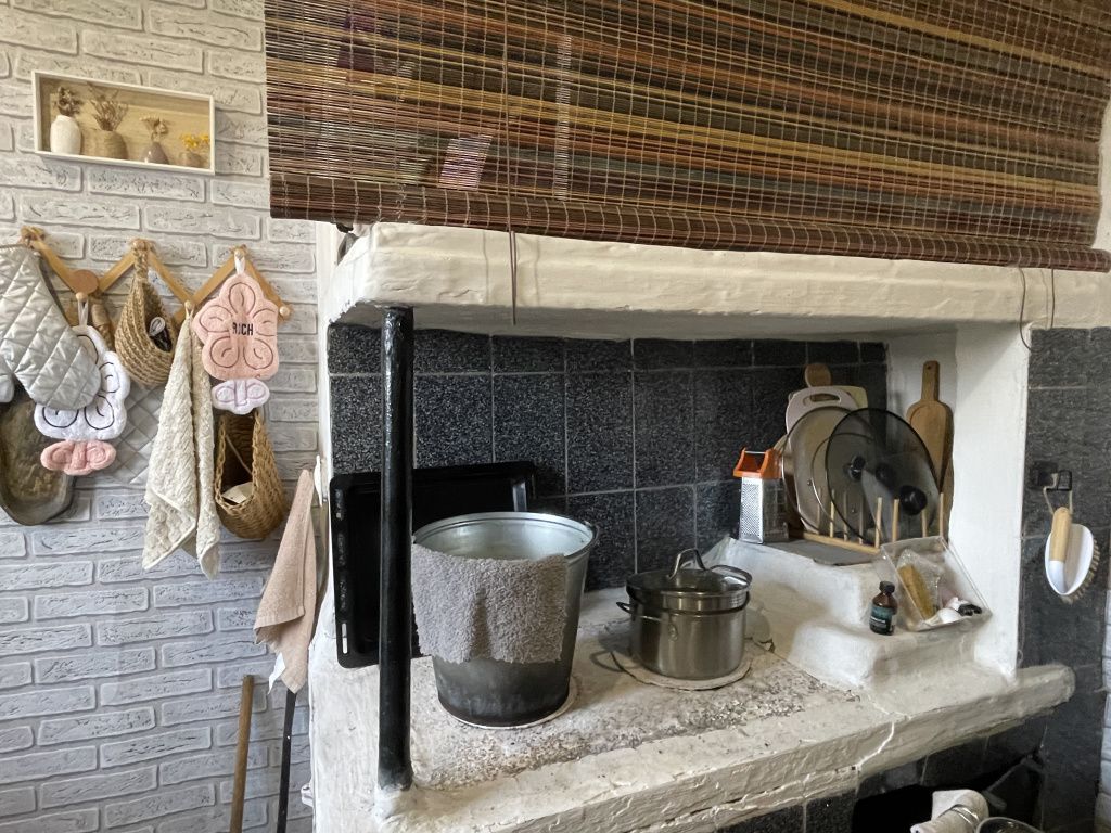 За квартиру в доме без удобств люди платят 4000 рублей в месяц. Фото: Анна Куприянова, "Глобус"