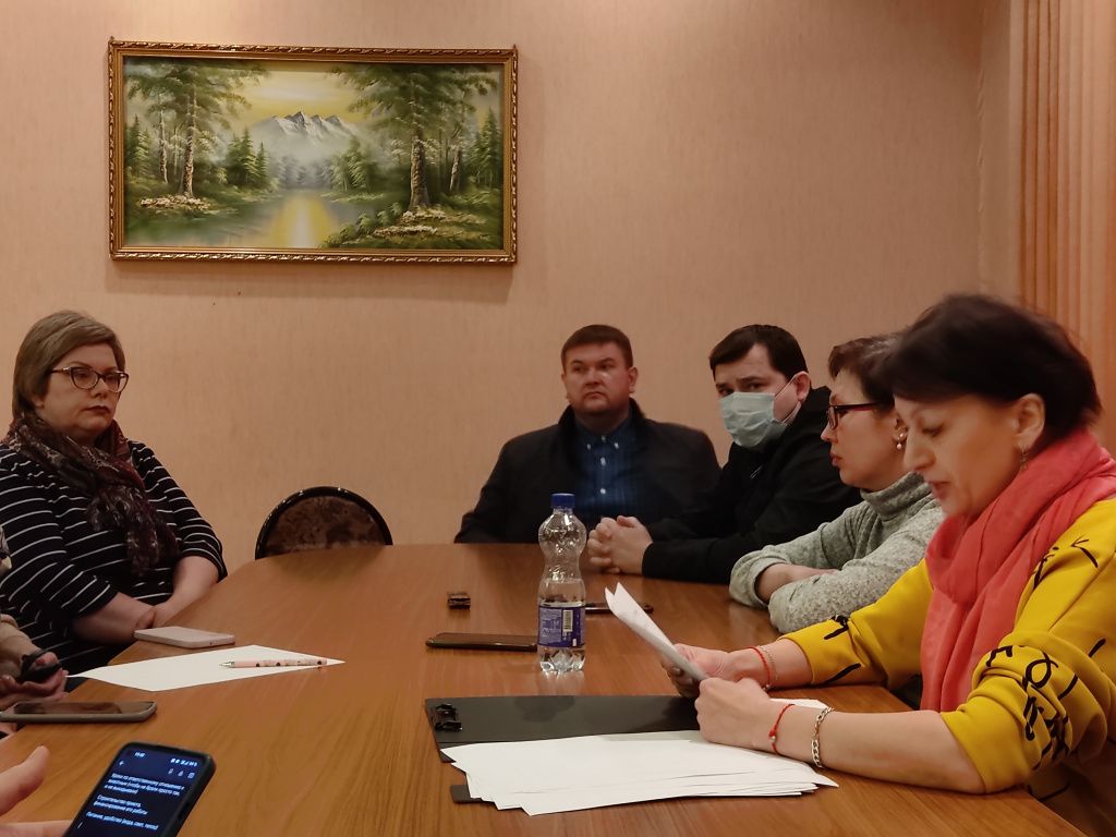 Заседание активистов. Фото: Алексей Пасынков, "Глобус"