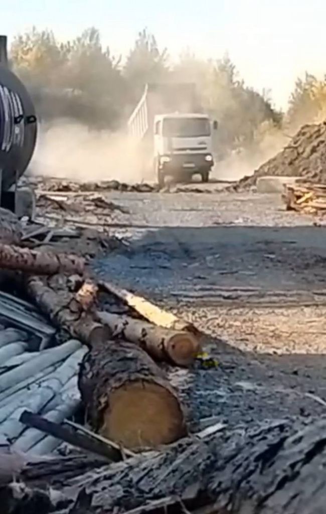 Скриншот с видео, которым поделился очевидец. Мужчина попросил не называть его имя в СМИ