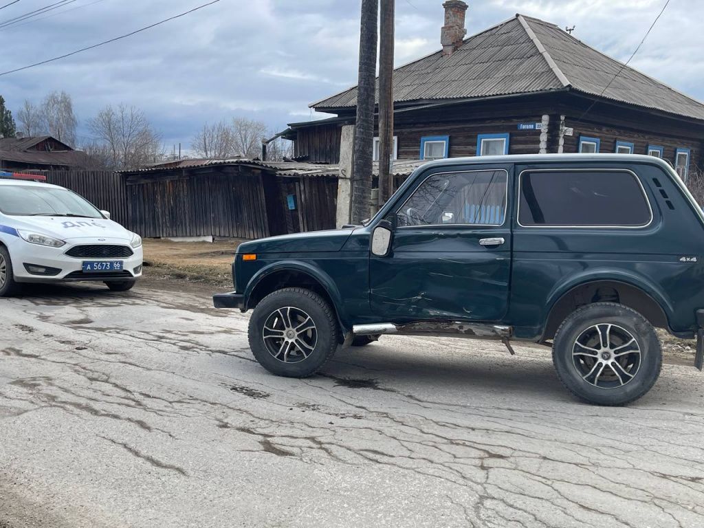 Водитель "Нивы" не предоставил преимущество мотоциклисту. Фото: Анна Куприянова, "Глобус"
