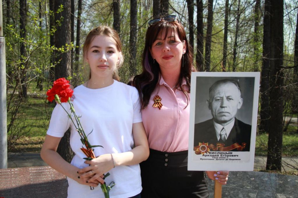 Анастасия Копылова с племянницей Викторией. Фото: Константин Бобылев, "Глобус"