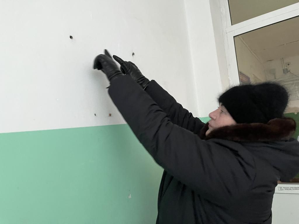 На этом месте висели информационные стенды "Веги". Фото: Анна Куприянова, "Глобус"