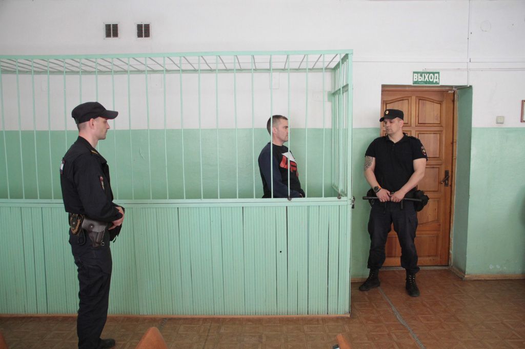 Суд постановил арестовать обвиняемого на два месяца. Фото: Константин Бобылев, "Глобус"