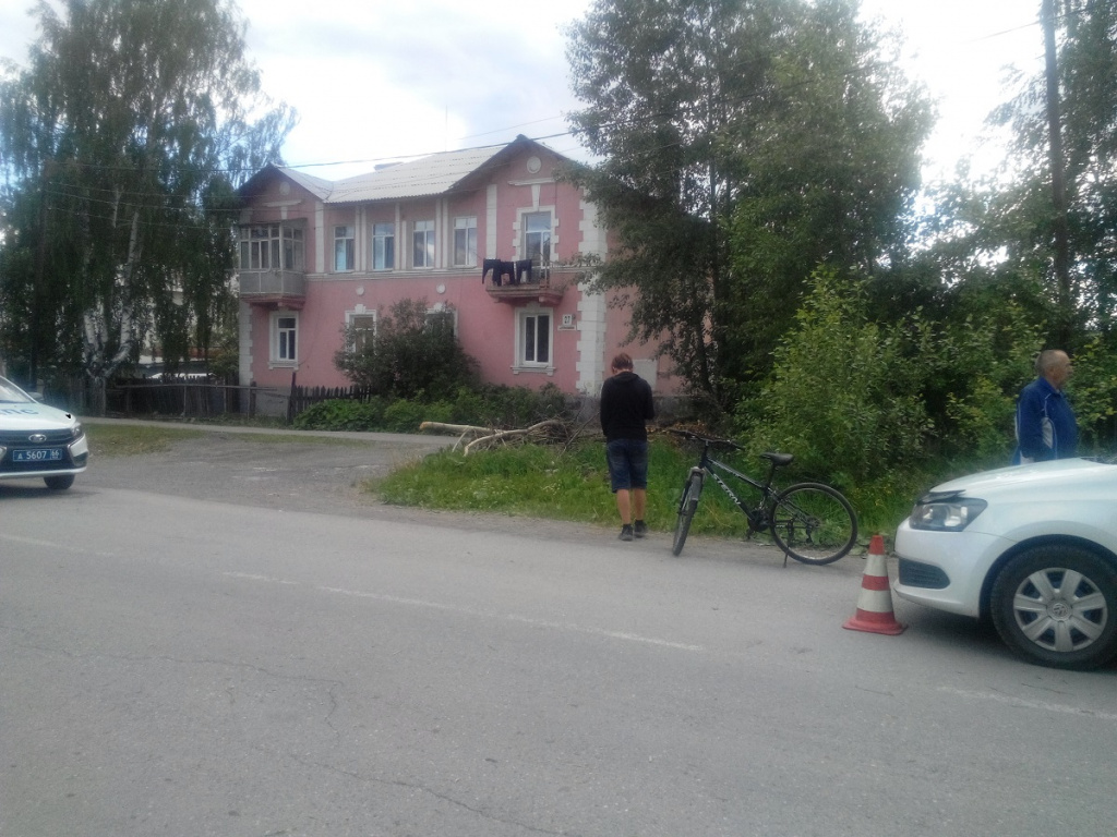 ДТП с участием несовершеннолетнего велосипедиста произошло на улице Крупской. Фото: ГИБДД Серова