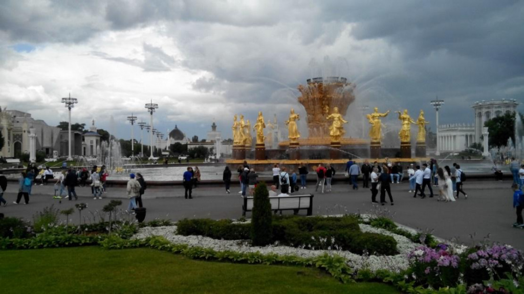 Отреставрированный фонтан «Дружба народов»… Фото: предоставлено Алевтиной Немеровой